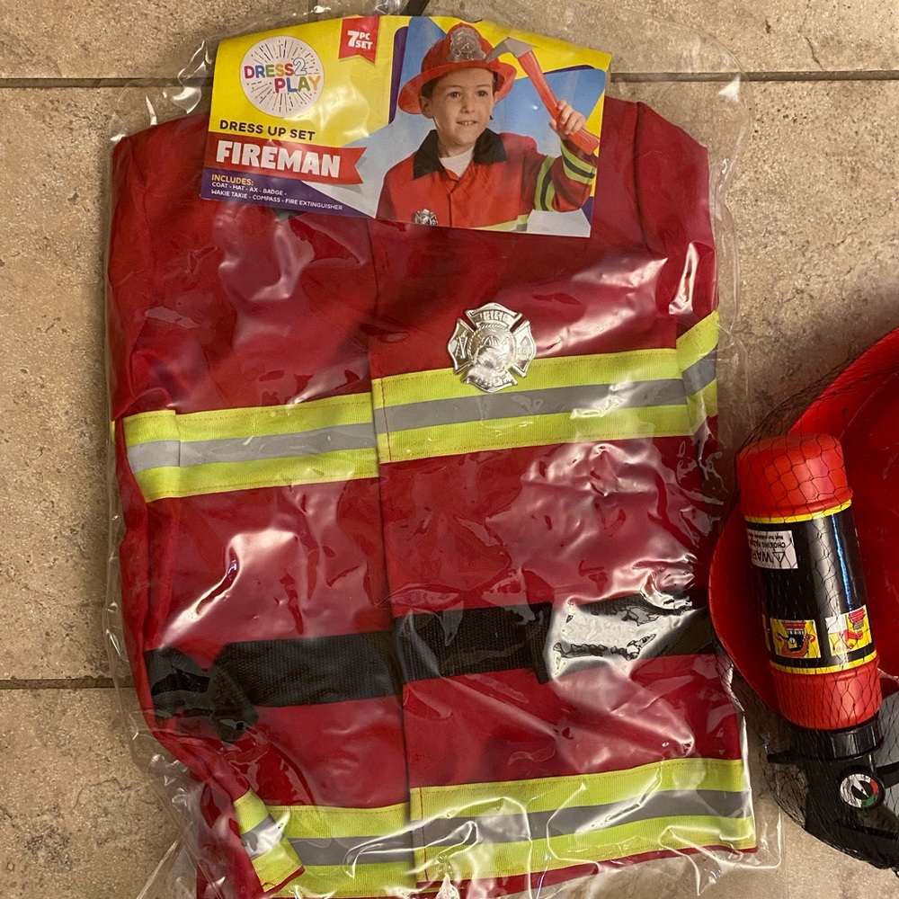 ⭐️HP⭐️🆕🧑‍🚒Firefighter costume - Picture 4 of 7